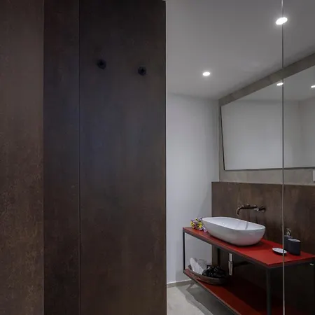 Atipia Cave بيت ضيافة 4*