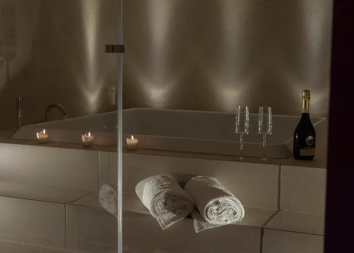 Atipia Cave & 게스트하우스 4*