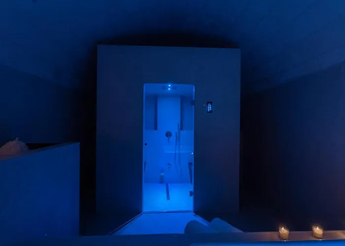 Atipia Cave & ماتيرا