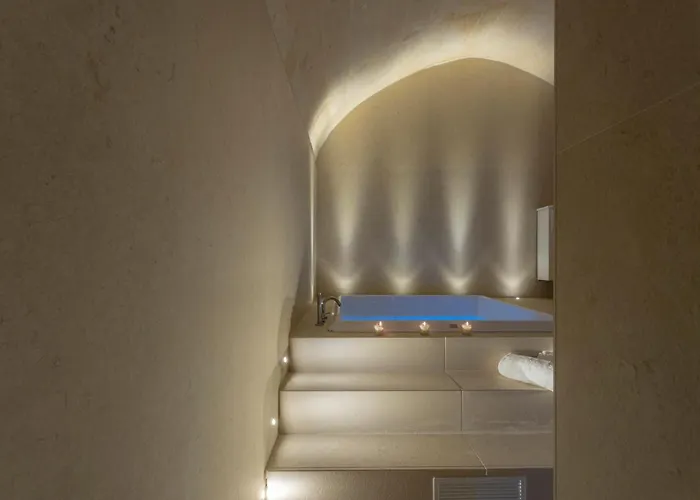 Atipia Cave & بيت ضيافة 4*